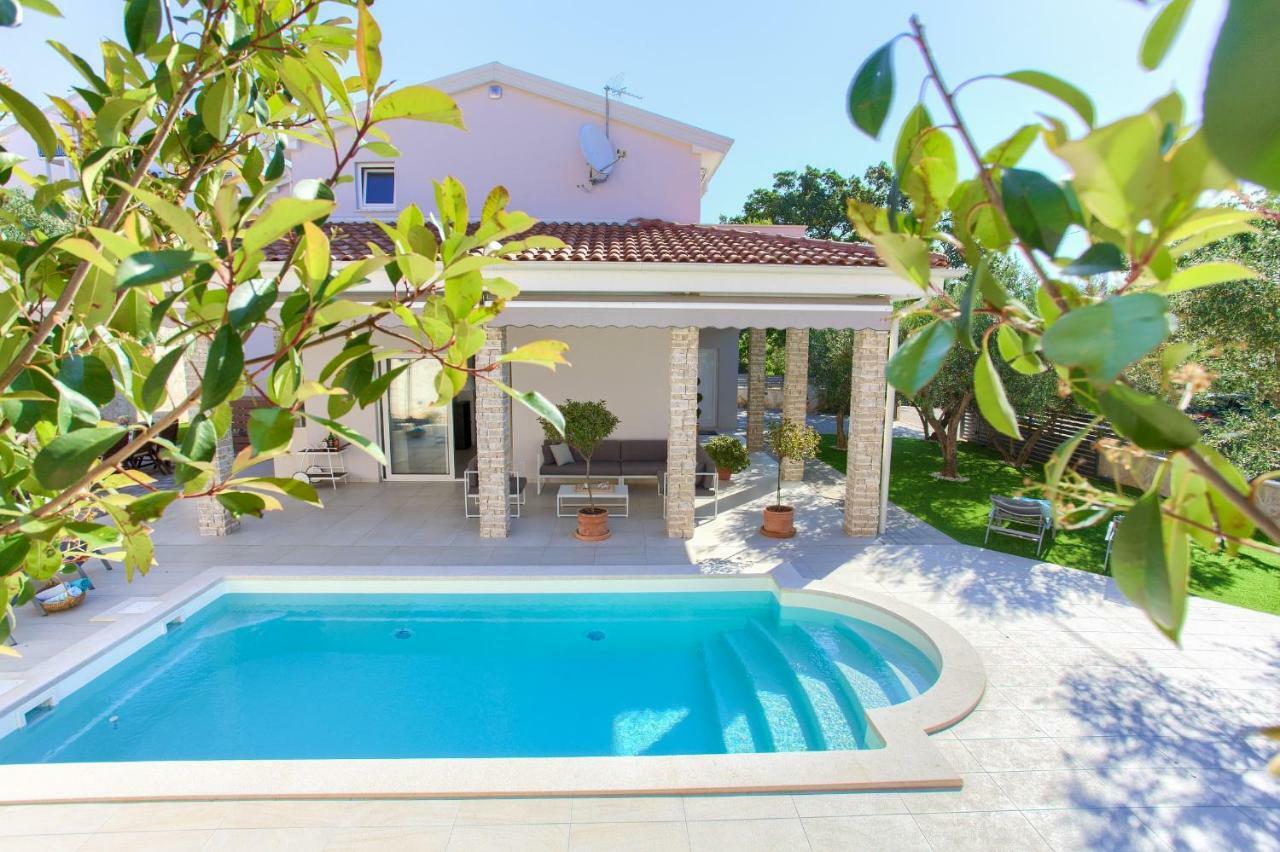 Villa Vale Kornic Ngoại thất bức ảnh